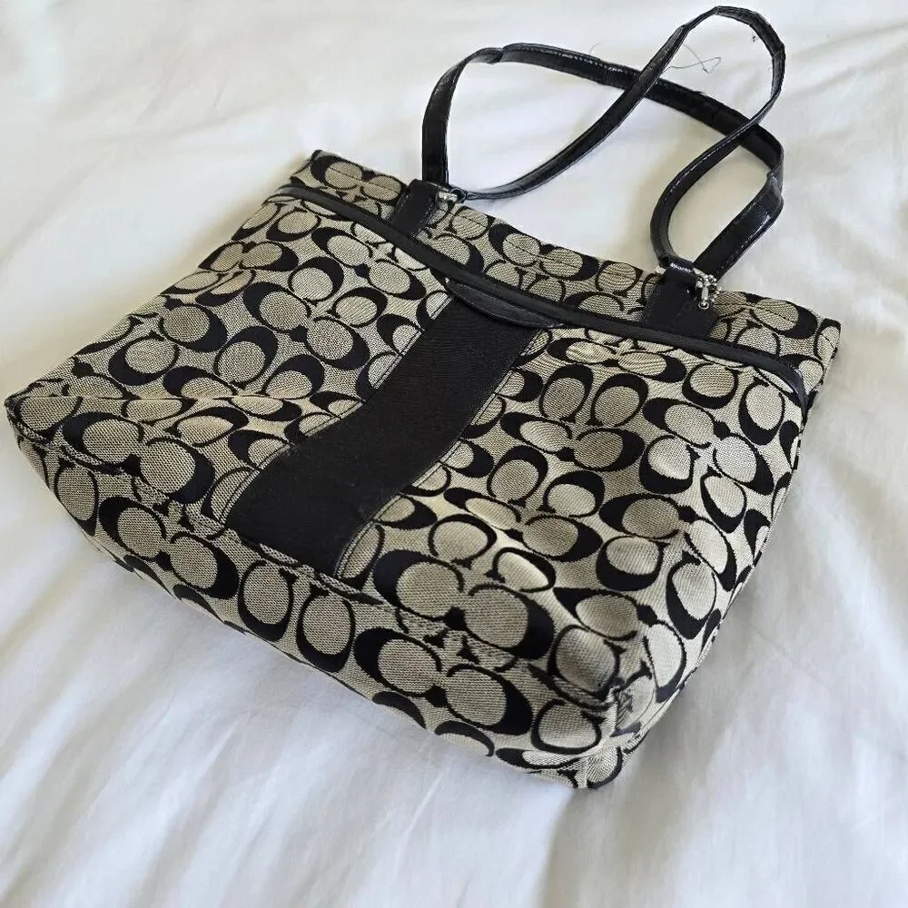 Coach NY Women's Medium‎ Black Gray Canvas Leather Strap Stylish Tote Handbag